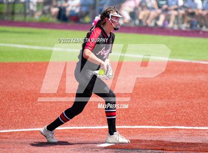 Thumbnail 3 in Iowa Park vs Argyle (UIL 4A Region I Regional Final) photogallery.