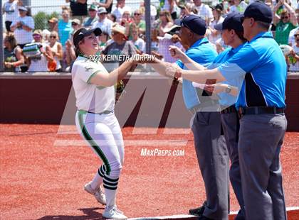 Thumbnail 3 in Iowa Park vs Argyle (UIL 4A Region I Regional Final) photogallery.