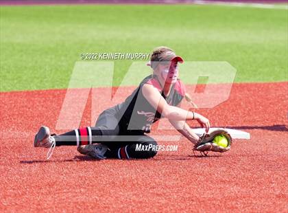 Thumbnail 3 in Iowa Park vs Argyle (UIL 4A Region I Regional Final) photogallery.