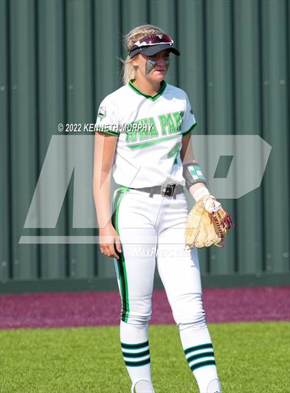 Thumbnail 2 in Iowa Park vs Argyle (UIL 4A Region I Regional Final) photogallery.
