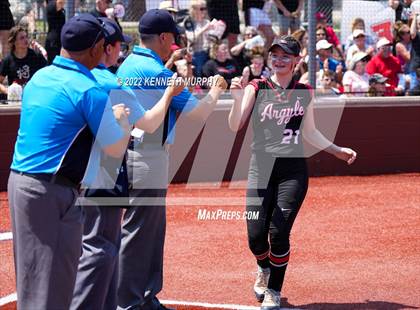Thumbnail 1 in Iowa Park vs Argyle (UIL 4A Region I Regional Final) photogallery.