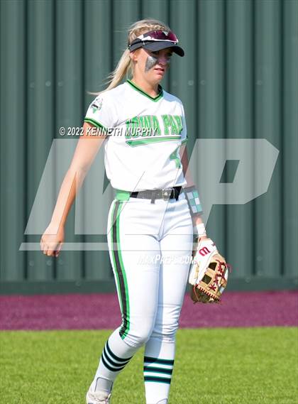 Thumbnail 1 in Iowa Park vs Argyle (UIL 4A Region I Regional Final) photogallery.