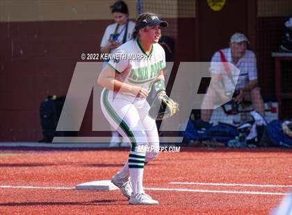 Thumbnail 3 in Iowa Park vs Argyle (UIL 4A Region I Regional Final) photogallery.