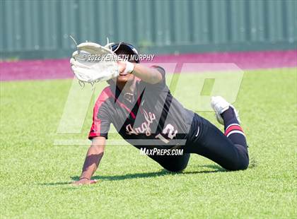 Thumbnail 3 in Iowa Park vs Argyle (UIL 4A Region I Regional Final) photogallery.