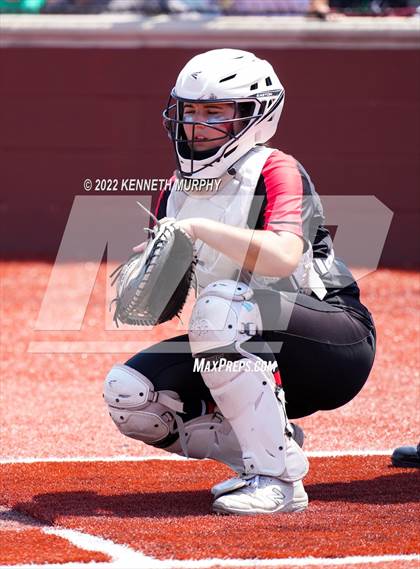Thumbnail 3 in Iowa Park vs Argyle (UIL 4A Region I Regional Final) photogallery.