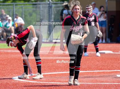 Thumbnail 1 in Iowa Park vs Argyle (UIL 4A Region I Regional Final) photogallery.