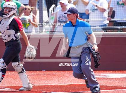 Thumbnail 2 in Iowa Park vs Argyle (UIL 4A Region I Regional Final) photogallery.