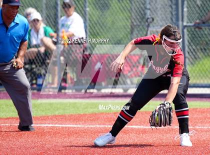 Thumbnail 3 in Iowa Park vs Argyle (UIL 4A Region I Regional Final) photogallery.