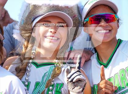 Thumbnail 3 in Iowa Park vs Argyle (UIL 4A Region I Regional Final) photogallery.
