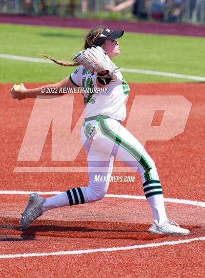 Thumbnail 3 in Iowa Park vs Argyle (UIL 4A Region I Regional Final) photogallery.