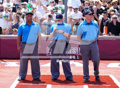 Thumbnail 3 in Iowa Park vs Argyle (UIL 4A Region I Regional Final) photogallery.