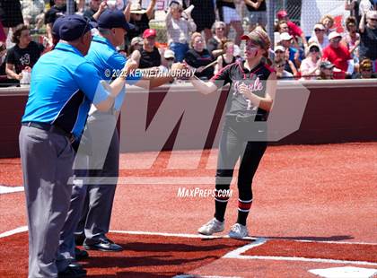 Thumbnail 1 in Iowa Park vs Argyle (UIL 4A Region I Regional Final) photogallery.