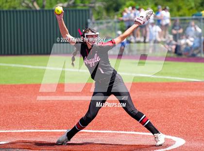 Thumbnail 3 in Iowa Park vs Argyle (UIL 4A Region I Regional Final) photogallery.