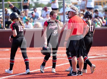 Thumbnail 1 in Iowa Park vs Argyle (UIL 4A Region I Regional Final) photogallery.