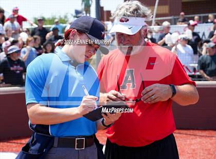 Thumbnail 1 in Iowa Park vs Argyle (UIL 4A Region I Regional Final) photogallery.