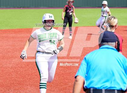 Thumbnail 3 in Iowa Park vs Argyle (UIL 4A Region I Regional Final) photogallery.