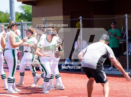 Thumbnail 1 in Iowa Park vs Argyle (UIL 4A Region I Regional Final) photogallery.