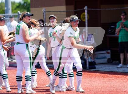 Thumbnail 3 in Iowa Park vs Argyle (UIL 4A Region I Regional Final) photogallery.