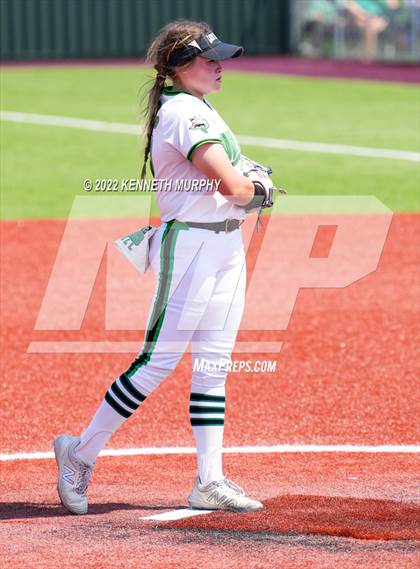 Thumbnail 2 in Iowa Park vs Argyle (UIL 4A Region I Regional Final) photogallery.