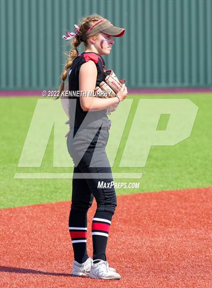Thumbnail 3 in Iowa Park vs Argyle (UIL 4A Region I Regional Final) photogallery.