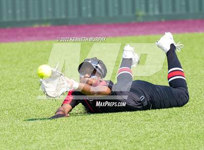 Thumbnail 3 in Iowa Park vs Argyle (UIL 4A Region I Regional Final) photogallery.