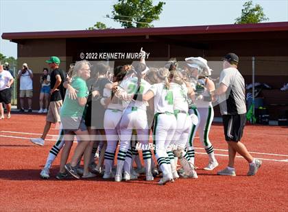 Thumbnail 2 in Iowa Park vs Argyle (UIL 4A Region I Regional Final) photogallery.