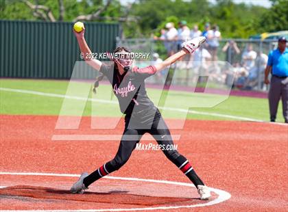 Thumbnail 3 in Iowa Park vs Argyle (UIL 4A Region I Regional Final) photogallery.