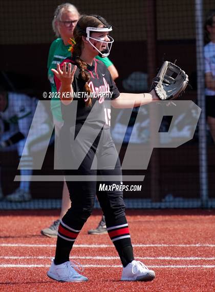Thumbnail 3 in Iowa Park vs Argyle (UIL 4A Region I Regional Final) photogallery.