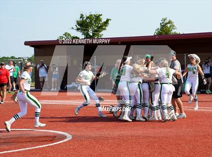 Thumbnail 1 in Iowa Park vs Argyle (UIL 4A Region I Regional Final) photogallery.