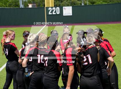 Thumbnail 2 in Iowa Park vs Argyle (UIL 4A Region I Regional Final) photogallery.