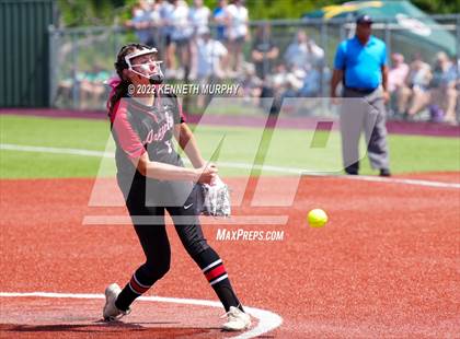 Thumbnail 2 in Iowa Park vs Argyle (UIL 4A Region I Regional Final) photogallery.