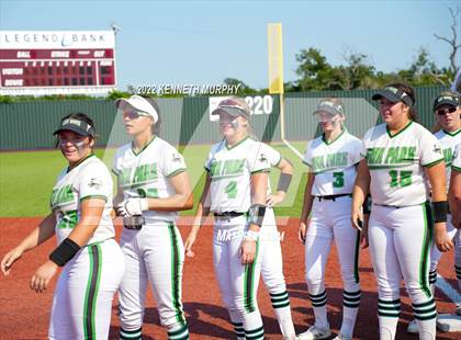 Thumbnail 3 in Iowa Park vs Argyle (UIL 4A Region I Regional Final) photogallery.