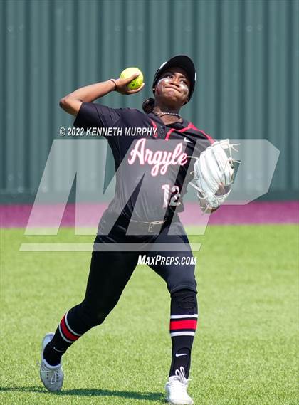 Thumbnail 3 in Iowa Park vs Argyle (UIL 4A Region I Regional Final) photogallery.