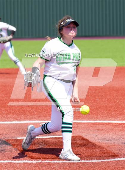 Thumbnail 3 in Iowa Park vs Argyle (UIL 4A Region I Regional Final) photogallery.