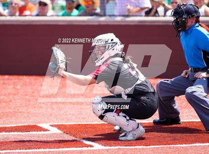 Thumbnail 3 in Iowa Park vs Argyle (UIL 4A Region I Regional Final) photogallery.