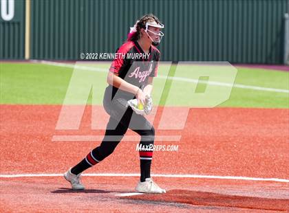 Thumbnail 2 in Iowa Park vs Argyle (UIL 4A Region I Regional Final) photogallery.