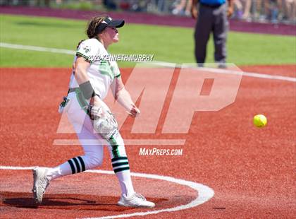 Thumbnail 2 in Iowa Park vs Argyle (UIL 4A Region I Regional Final) photogallery.
