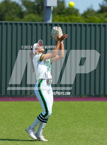 Thumbnail 2 in Iowa Park vs Argyle (UIL 4A Region I Regional Final) photogallery.