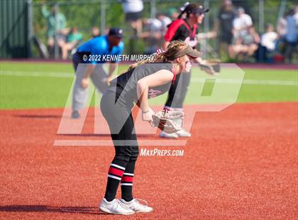 Thumbnail 3 in Iowa Park vs Argyle (UIL 4A Region I Regional Final) photogallery.