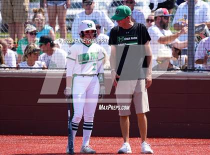 Thumbnail 3 in Iowa Park vs Argyle (UIL 4A Region I Regional Final) photogallery.