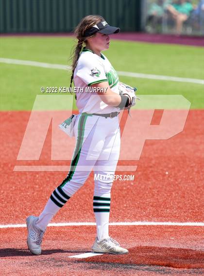 Thumbnail 1 in Iowa Park vs Argyle (UIL 4A Region I Regional Final) photogallery.