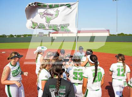 Thumbnail 3 in Iowa Park vs Argyle (UIL 4A Region I Regional Final) photogallery.