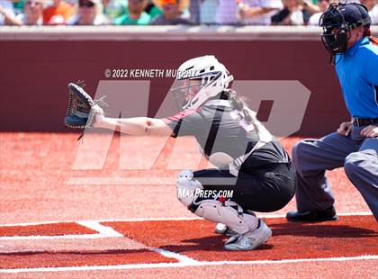 Thumbnail 2 in Iowa Park vs Argyle (UIL 4A Region I Regional Final) photogallery.