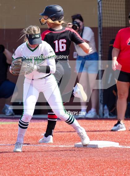 Thumbnail 3 in Iowa Park vs Argyle (UIL 4A Region I Regional Final) photogallery.