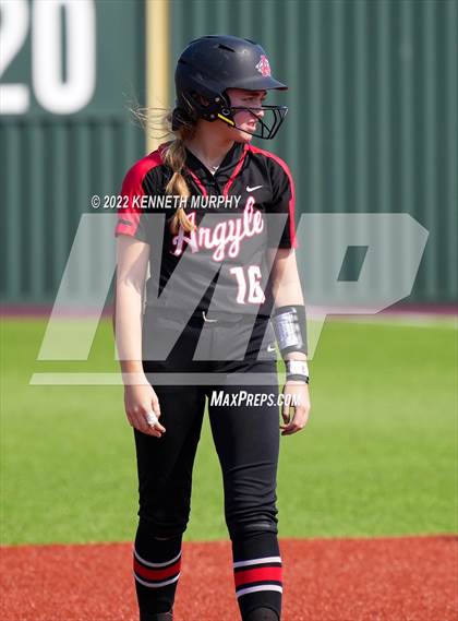 Thumbnail 2 in Iowa Park vs Argyle (UIL 4A Region I Regional Final) photogallery.