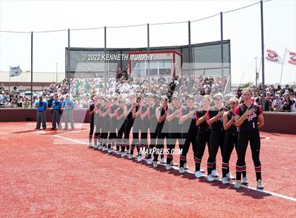 Thumbnail 3 in Iowa Park vs Argyle (UIL 4A Region I Regional Final) photogallery.