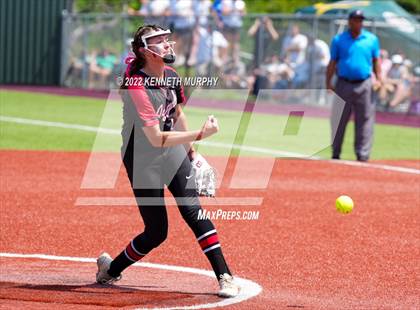 Thumbnail 2 in Iowa Park vs Argyle (UIL 4A Region I Regional Final) photogallery.