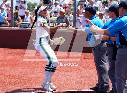 Thumbnail 2 in Iowa Park vs Argyle (UIL 4A Region I Regional Final) photogallery.