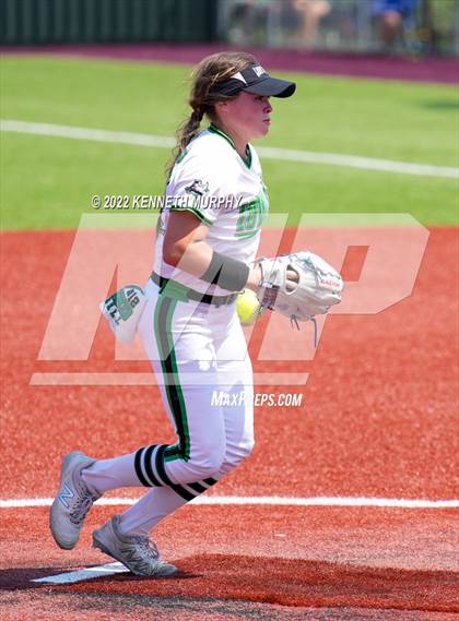 Thumbnail 2 in Iowa Park vs Argyle (UIL 4A Region I Regional Final) photogallery.