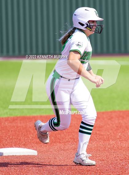 Thumbnail 2 in Iowa Park vs Argyle (UIL 4A Region I Regional Final) photogallery.